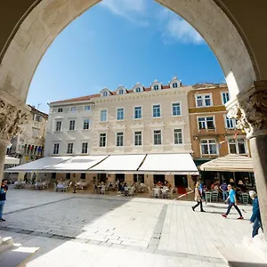 Ξενοδοχείο Heritage Santa Lucia Σπλιτ