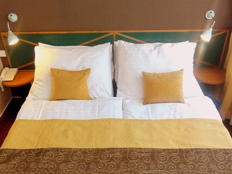 Hotel Malá Strana Prag 4*,