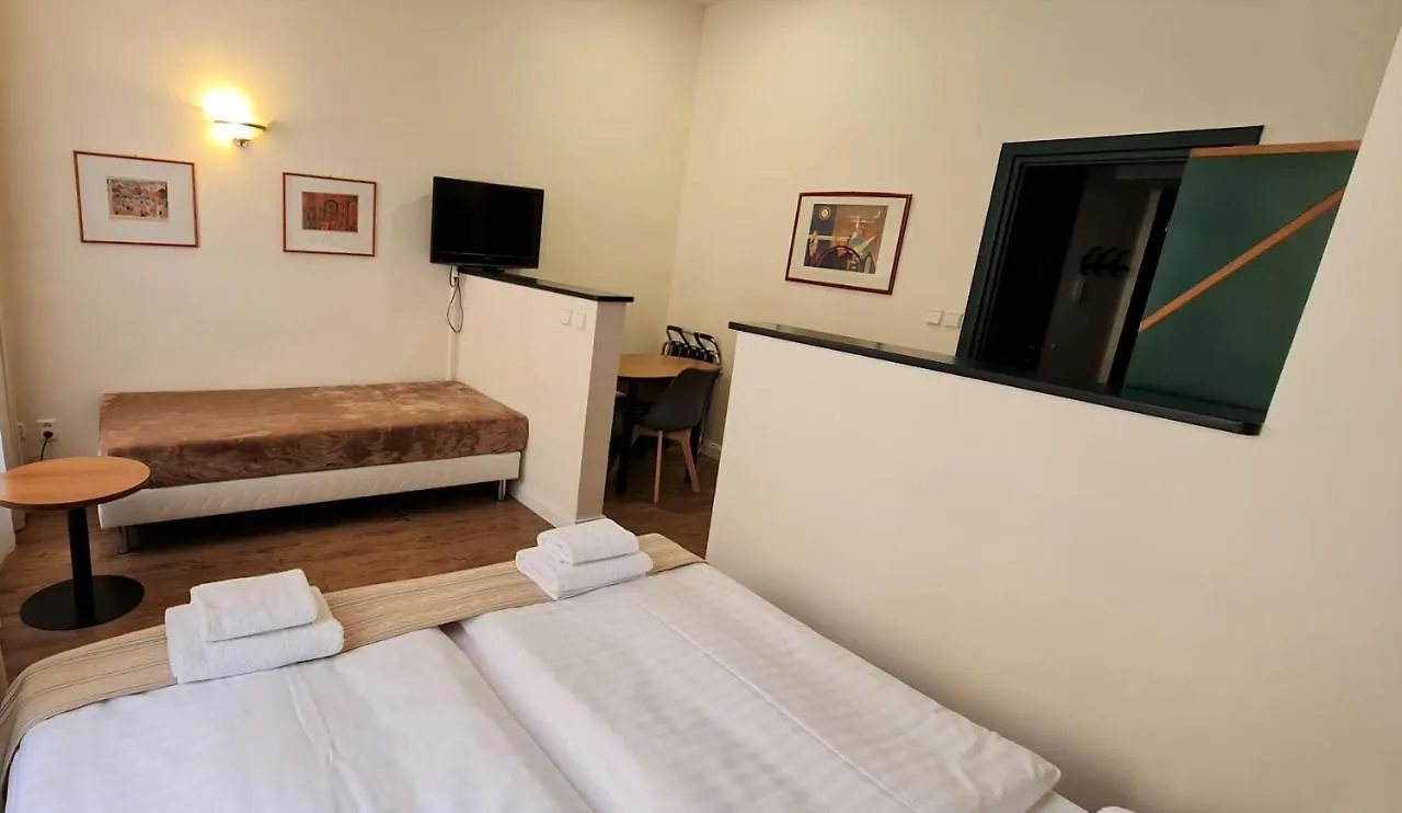 Hotel Mala Strana Prague 4*,