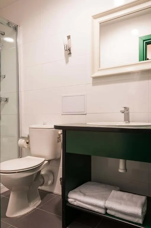 Hotel Mala Strana Prague 4*,